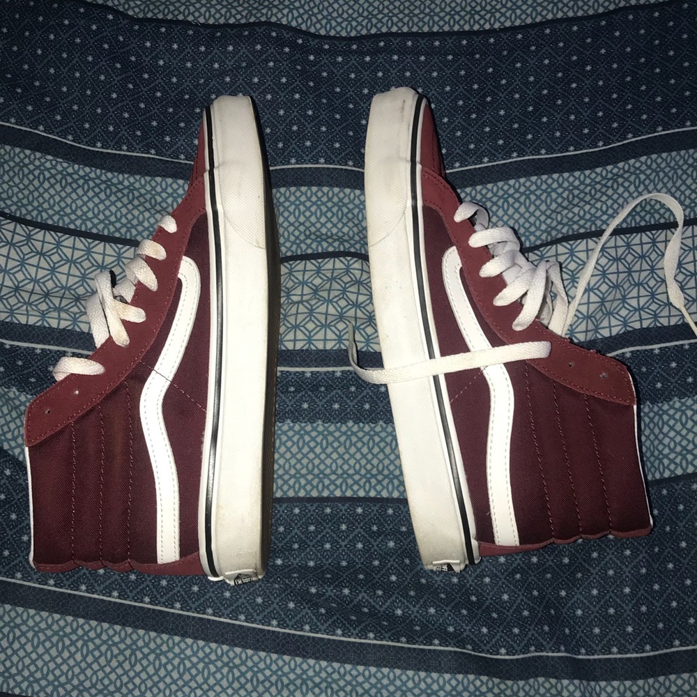 Vans highTop burgundy